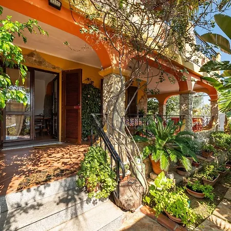 Casa Mallus Apartment Olia Speciosa